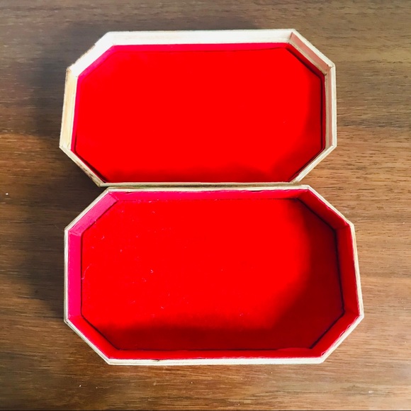 Vintage hand painted Chinese water Lilly wood box - Picture 8 of 12